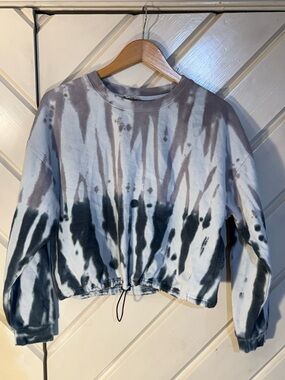 Tie-Dye Drawstring Cropped Sweatshirt - Gray & Cream